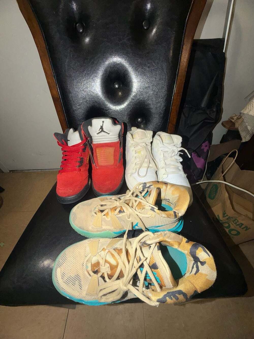 Lot of 3 Sneakers. 1x Air Jordan, 2x Nike.